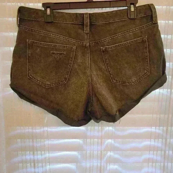 NWT Women's Free People black denim shorts, sz 6/8 (29), $20 - Picture 5 of 5